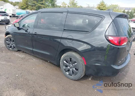 2020 Chrysler Pacifica Hybrid Touring L из США, поврежденный, VIN 2C4RC1L74LR267553